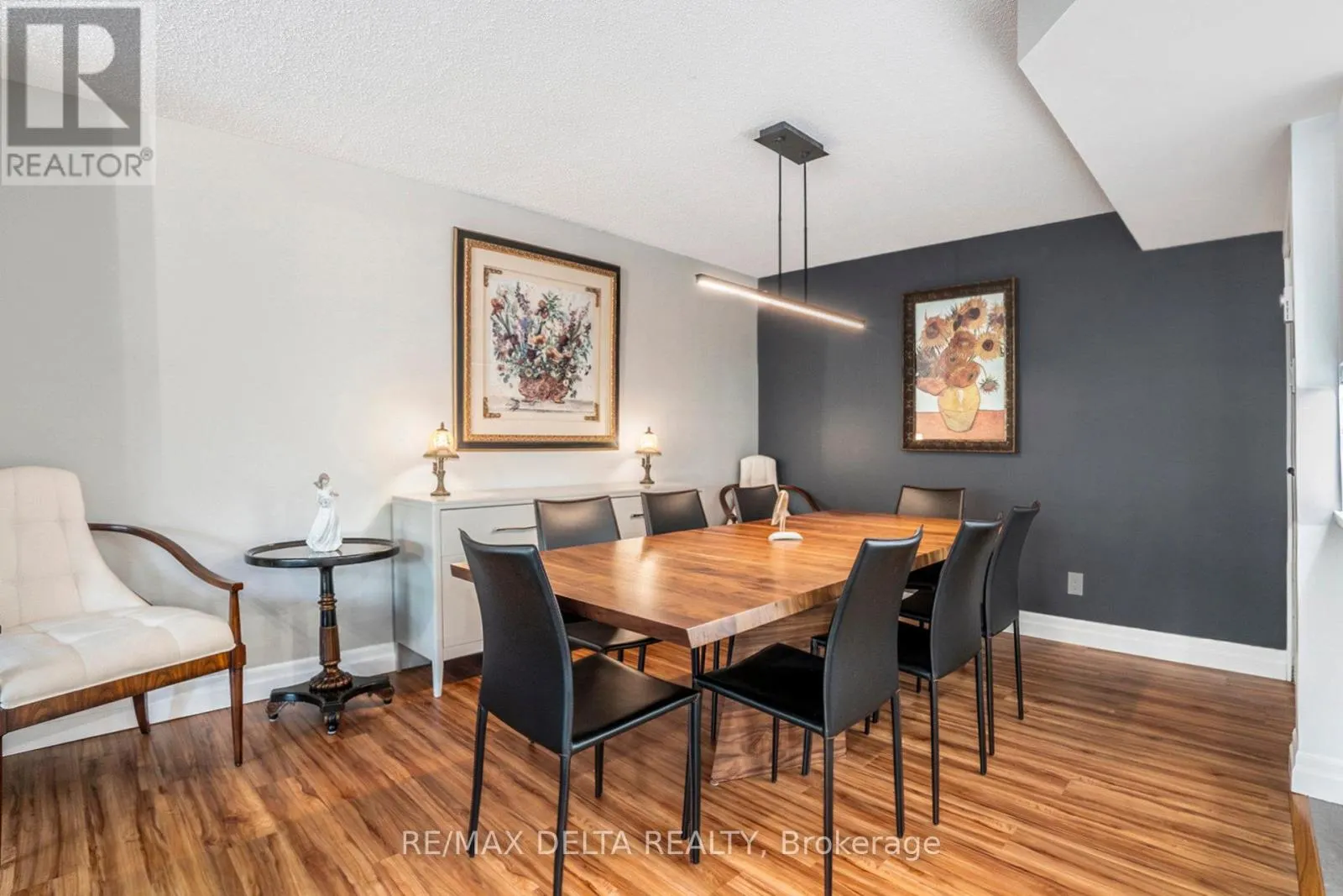 304 - 295 GILMOUR STREET