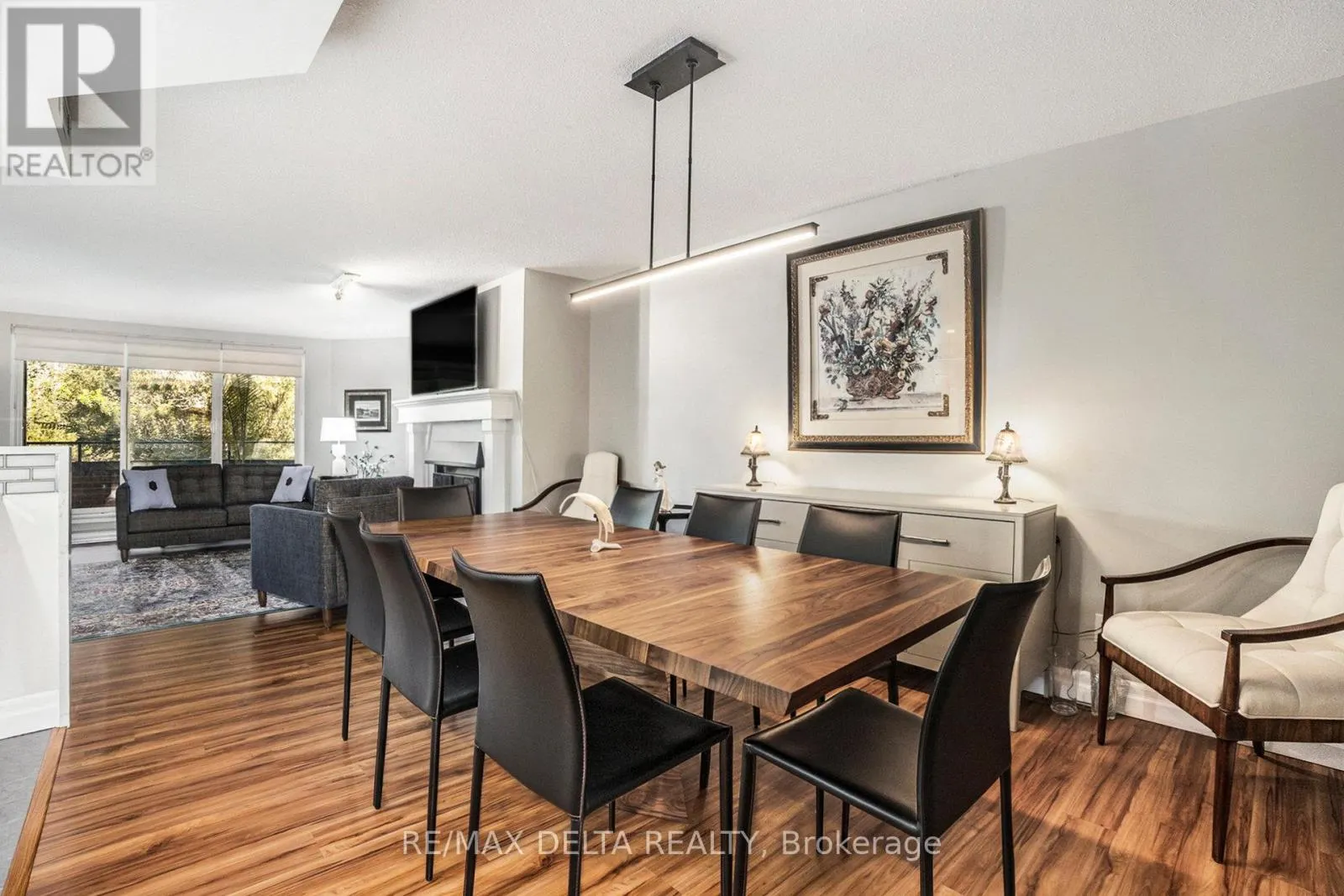 304 - 295 GILMOUR STREET