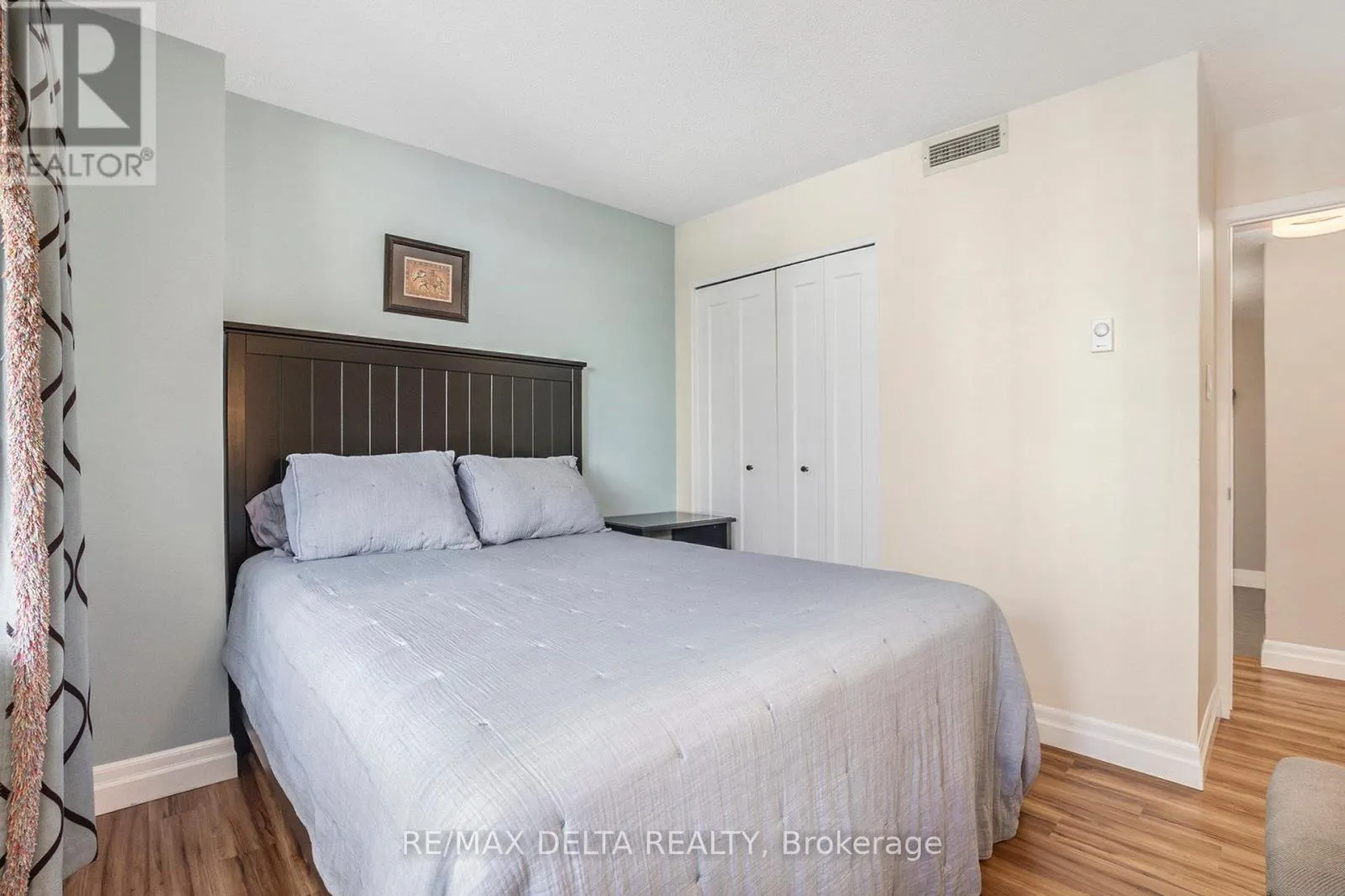 304 - 295 GILMOUR STREET
