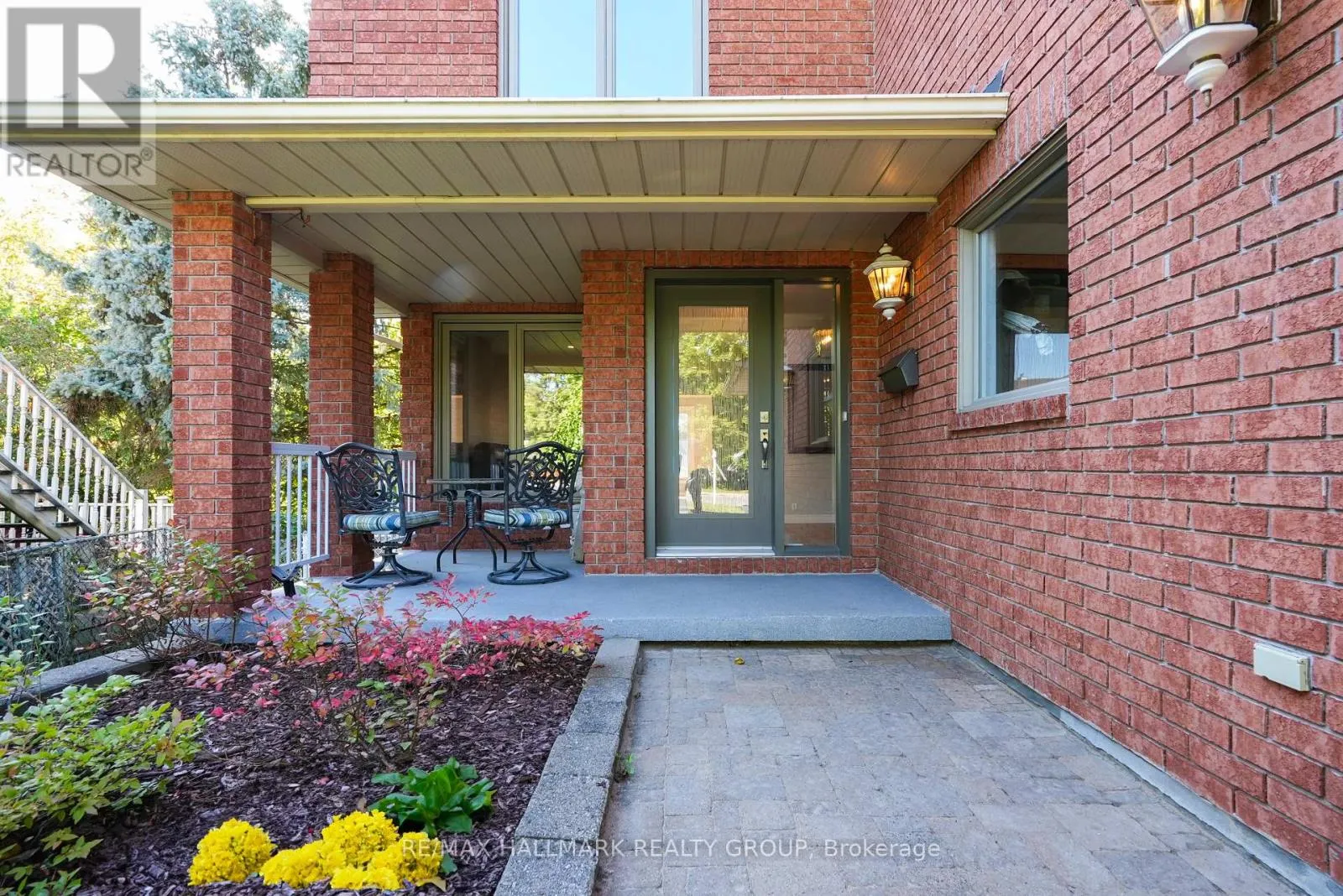 1354 GAULTOIS AVENUE