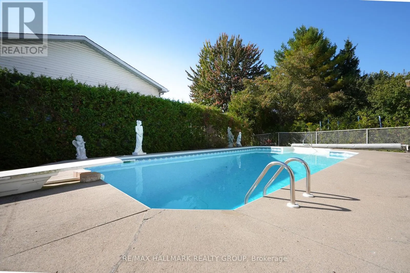 1354 GAULTOIS AVENUE