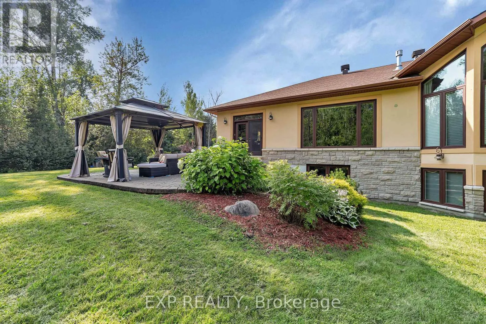 104 SENTINEL PINE WAY