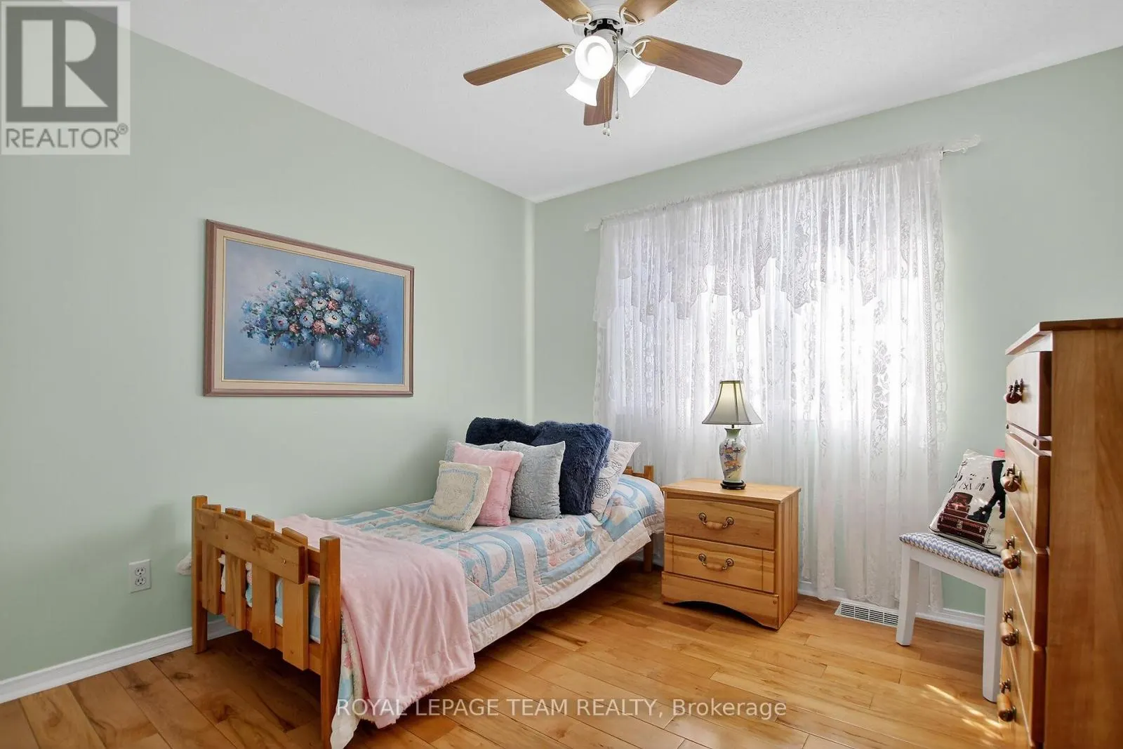 20 VISTAPOINTE DRIVE