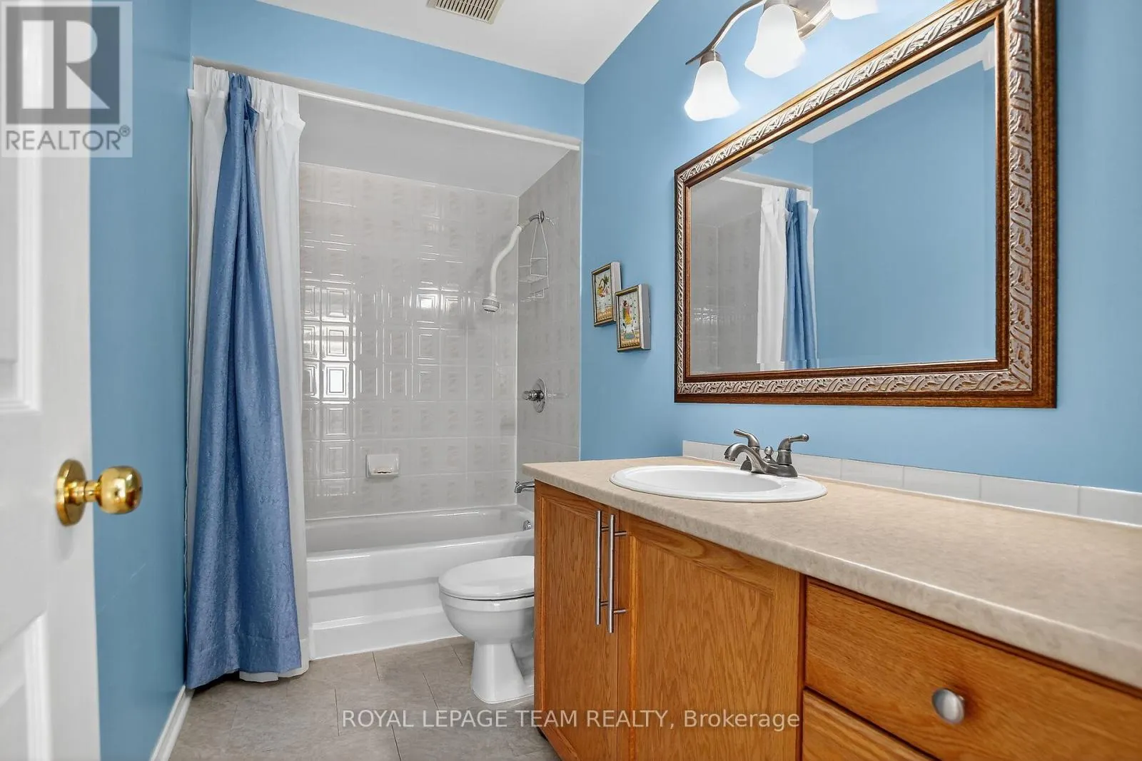 20 VISTAPOINTE DRIVE
