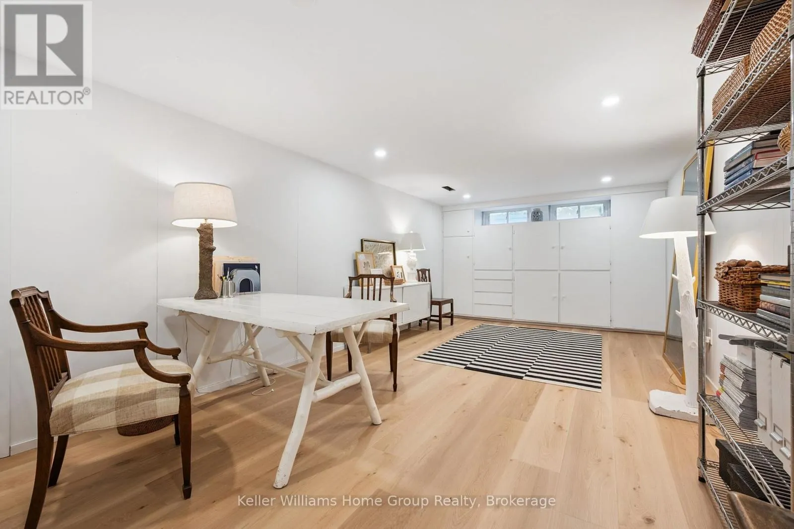 6 KIMBERLEY DRIVE