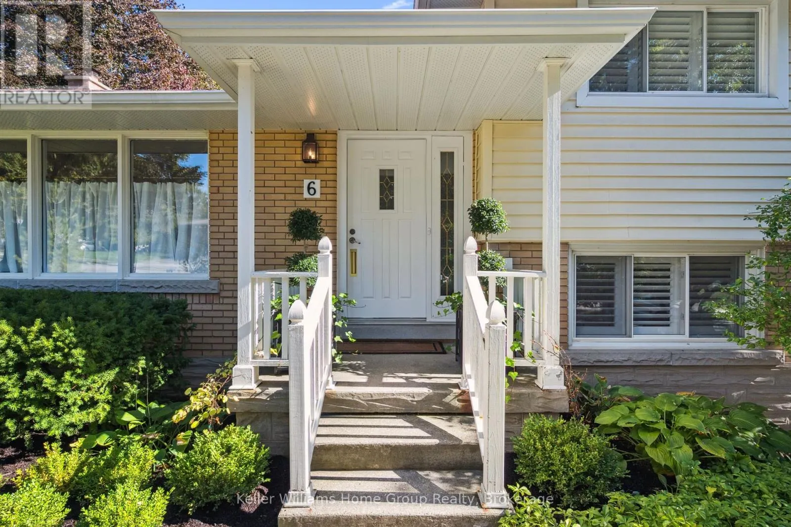 6 KIMBERLEY DRIVE