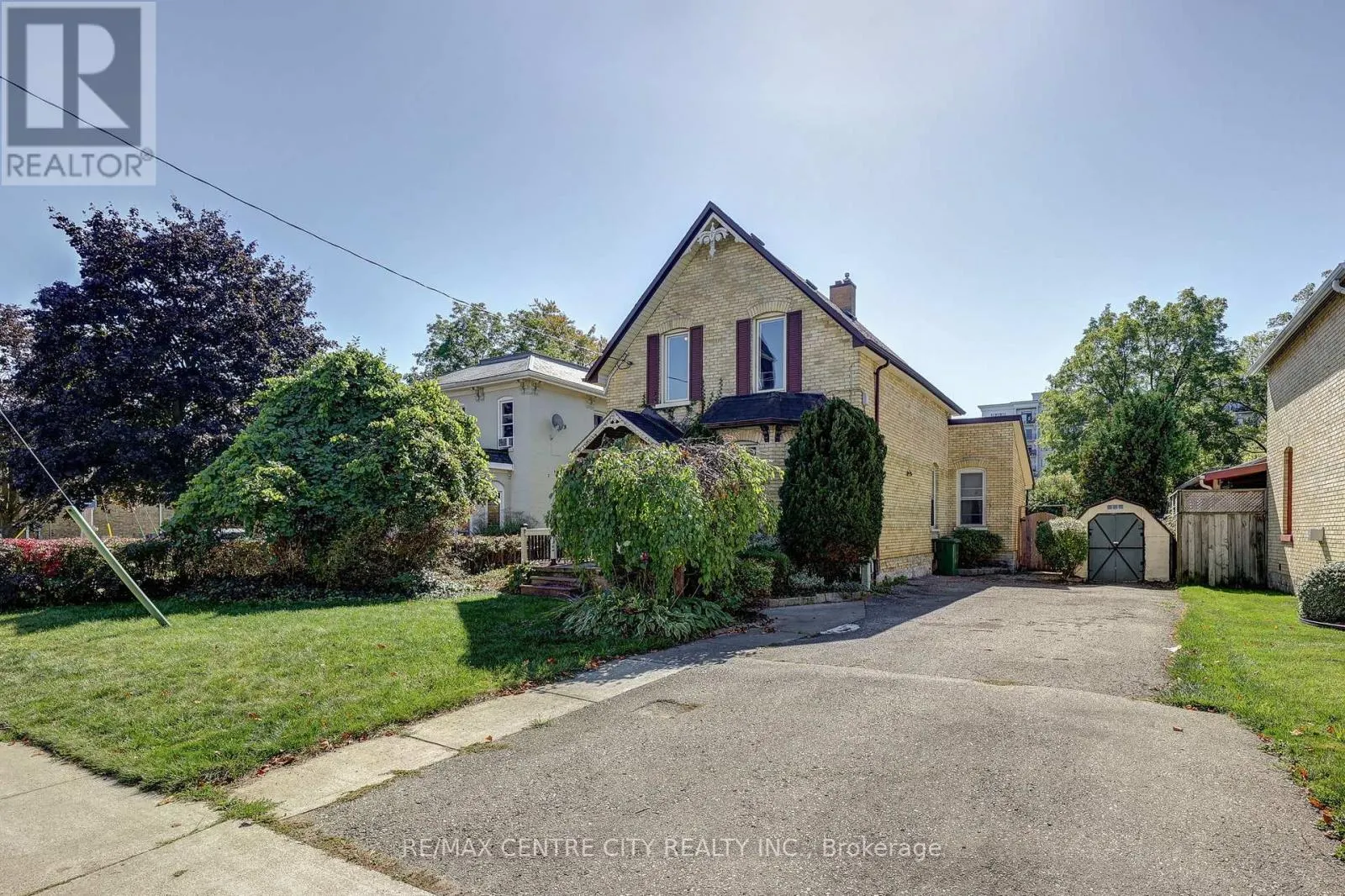 134 WELLINGTON STREET