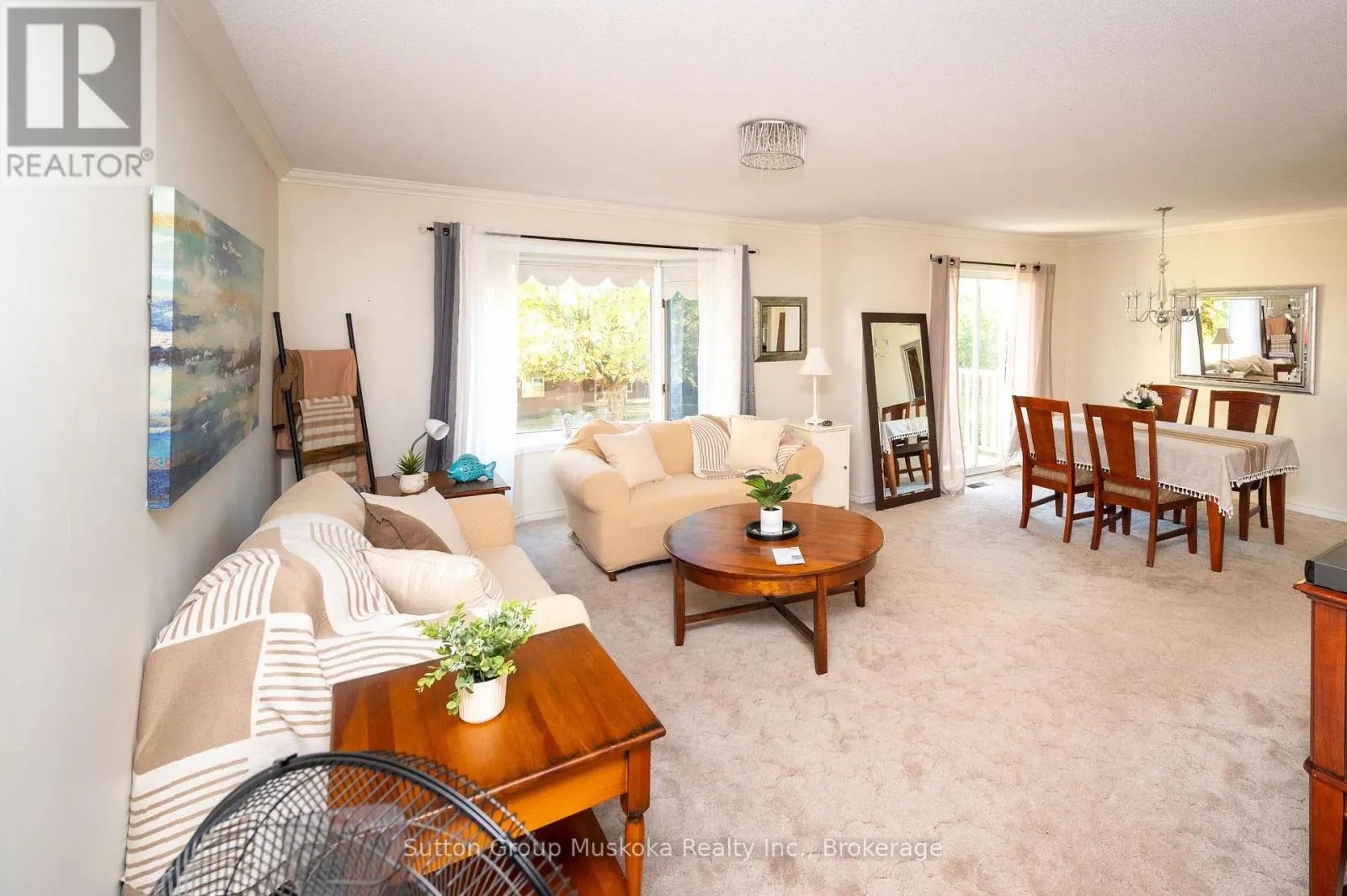 7 GLENWOOD DRIVE