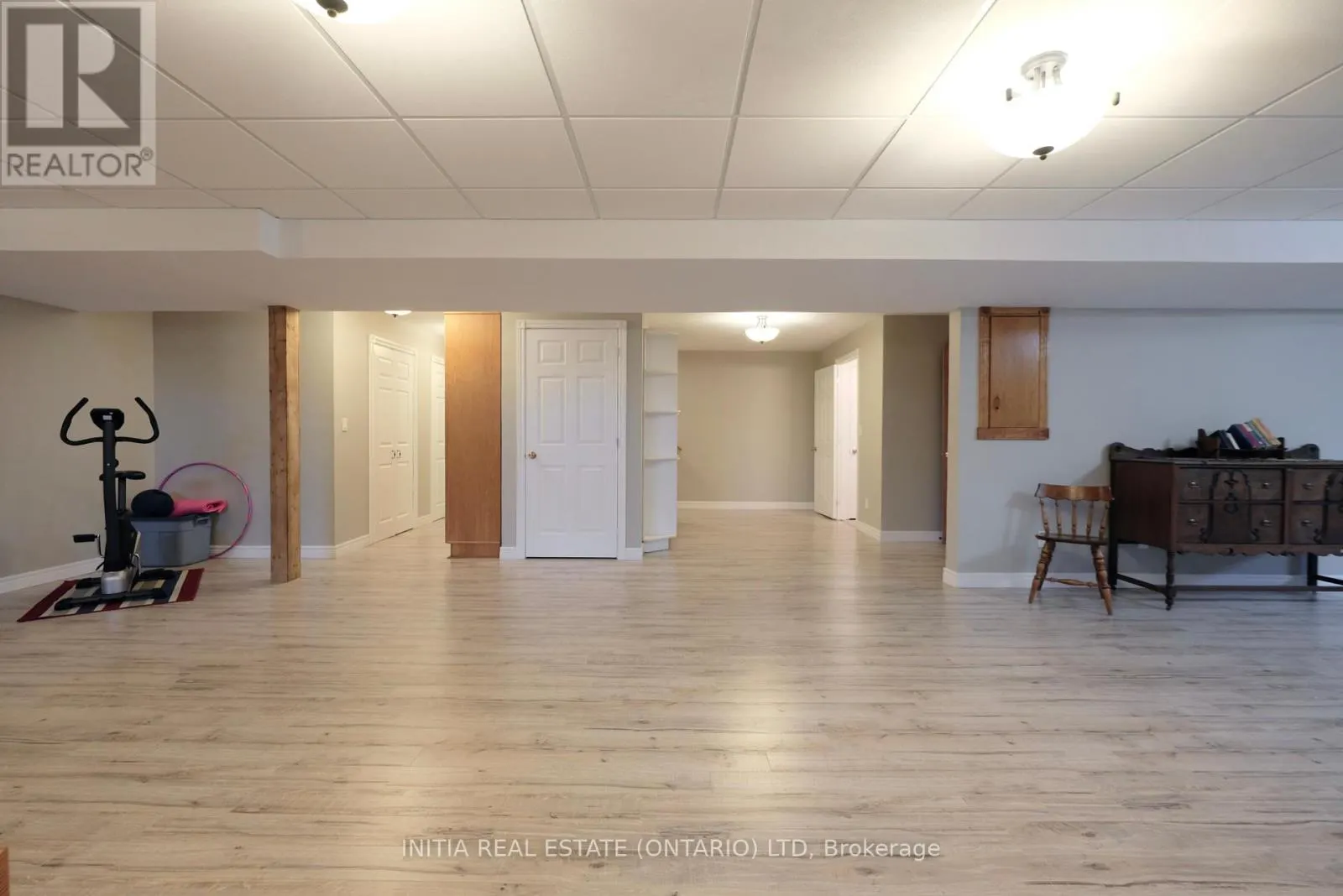 7284 CALVERT DRIVE