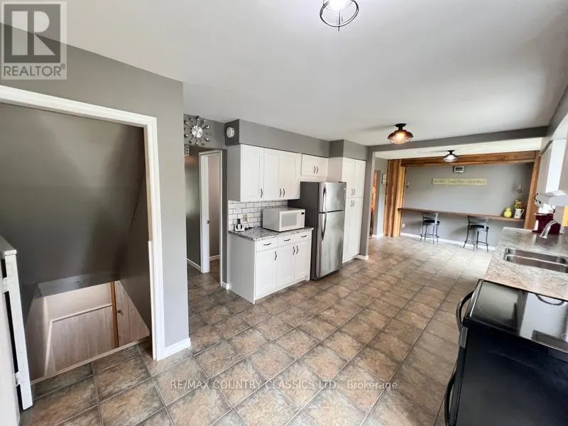 76 YORK RIVER DRIVE
