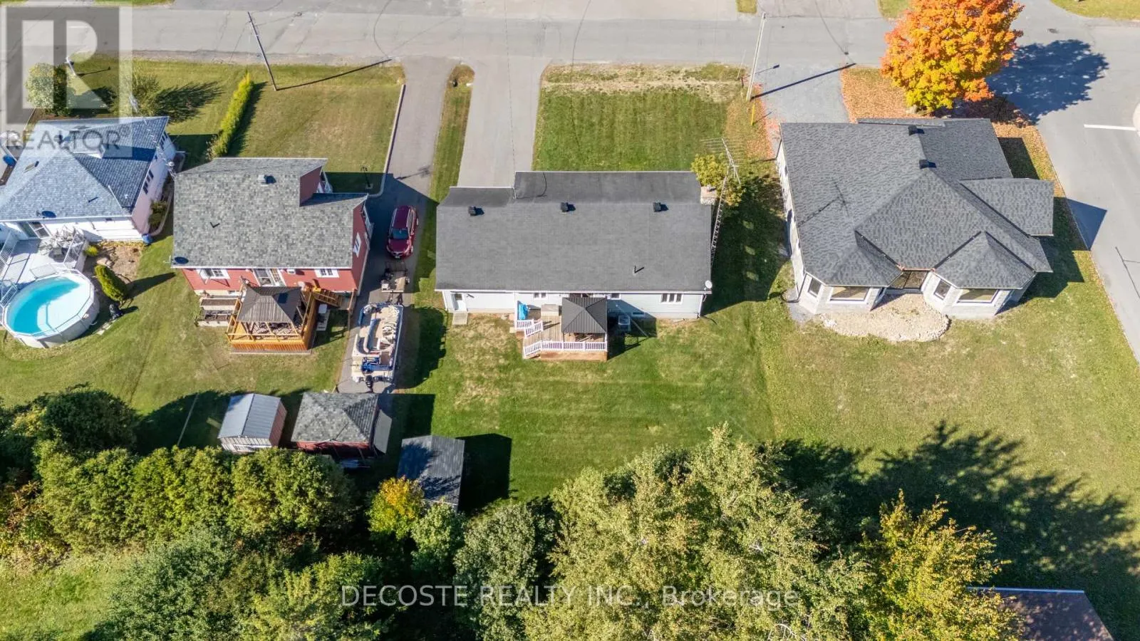 20322 LOCHIEL STREET W