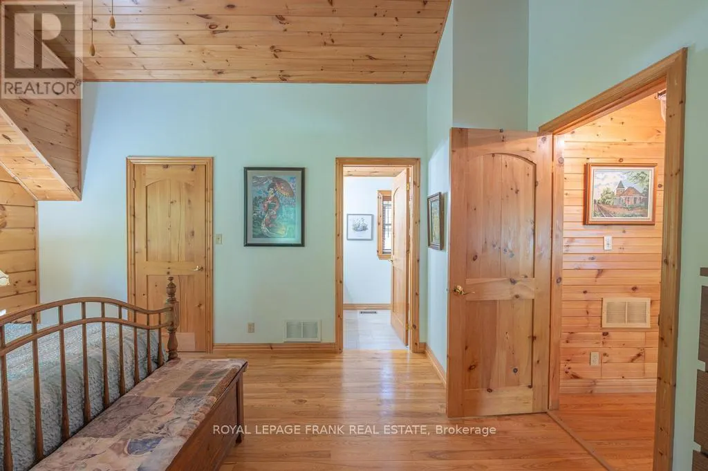 120 SUGARBUSH CRESCENT