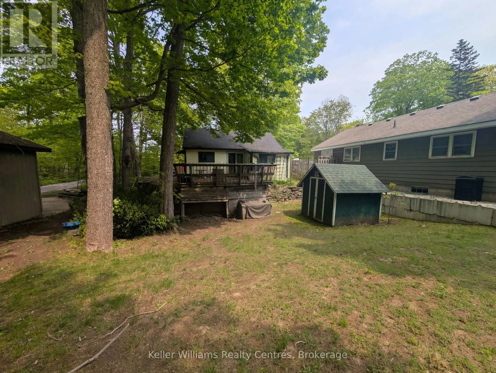 425 HURON ROAD