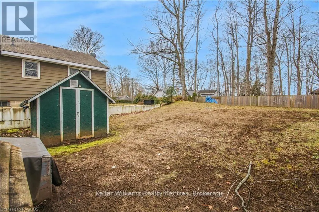 425 HURON ROAD