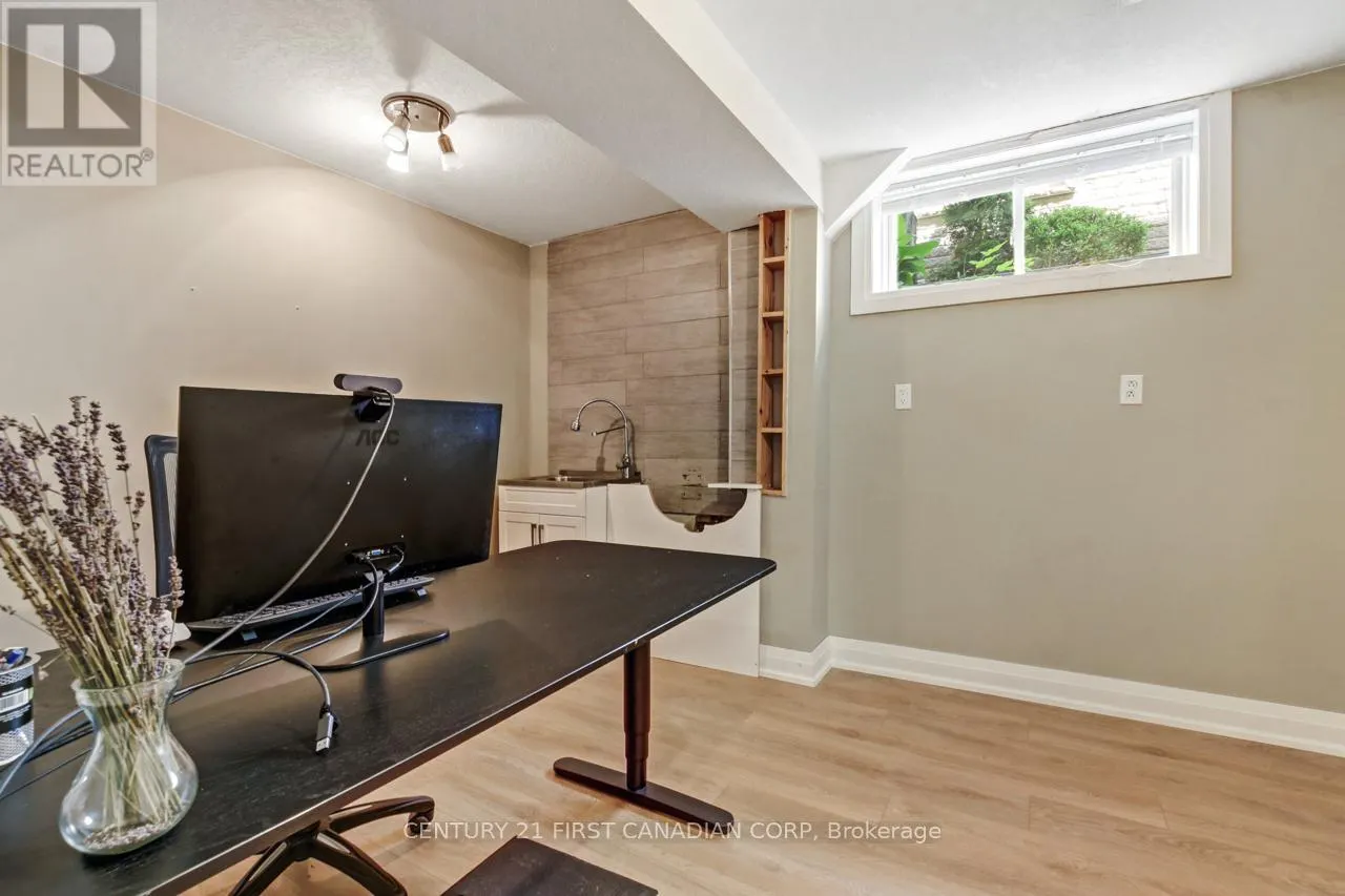 1447 KAINS WOODS TERRACE