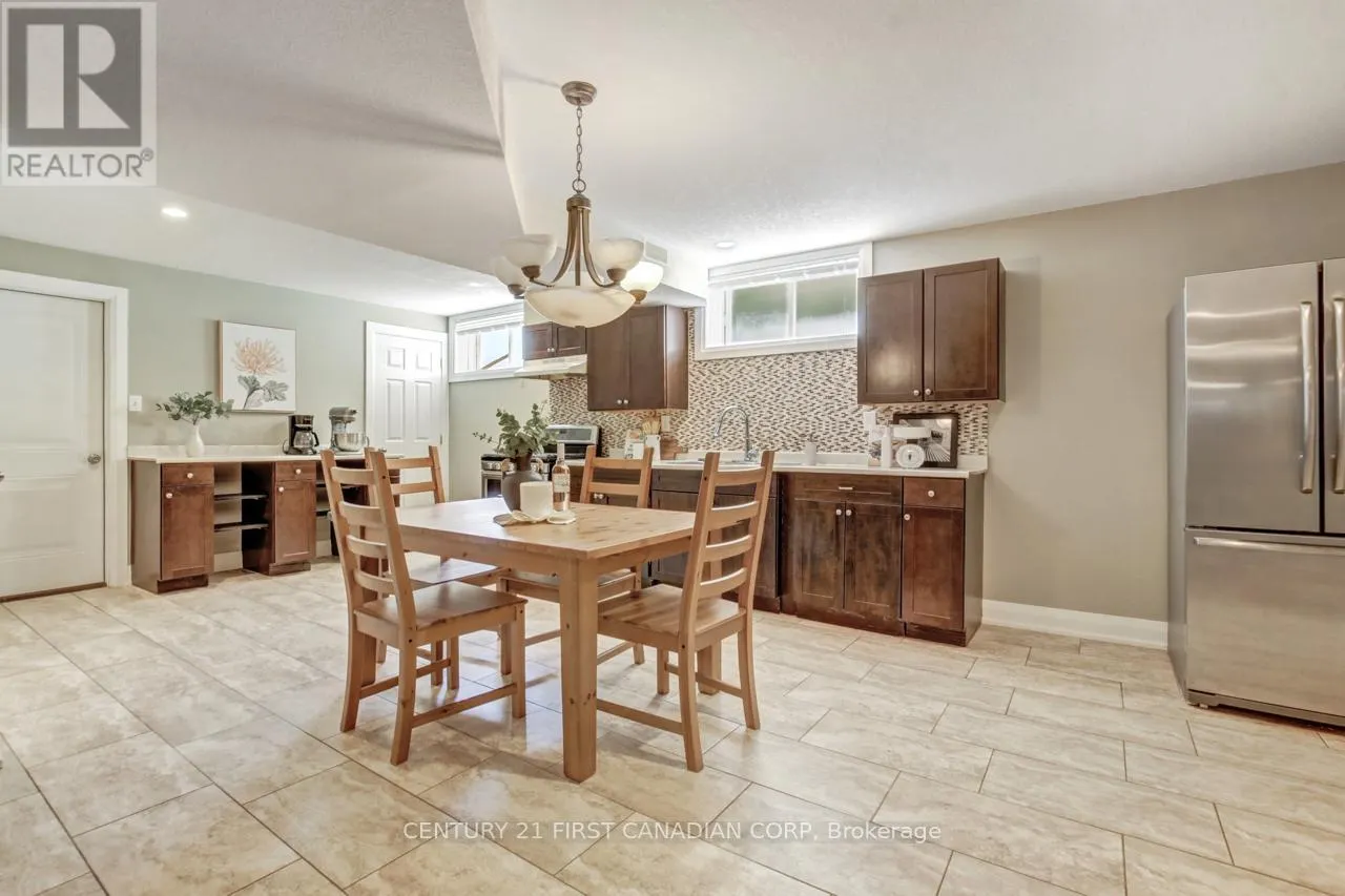 1447 KAINS WOODS TERRACE