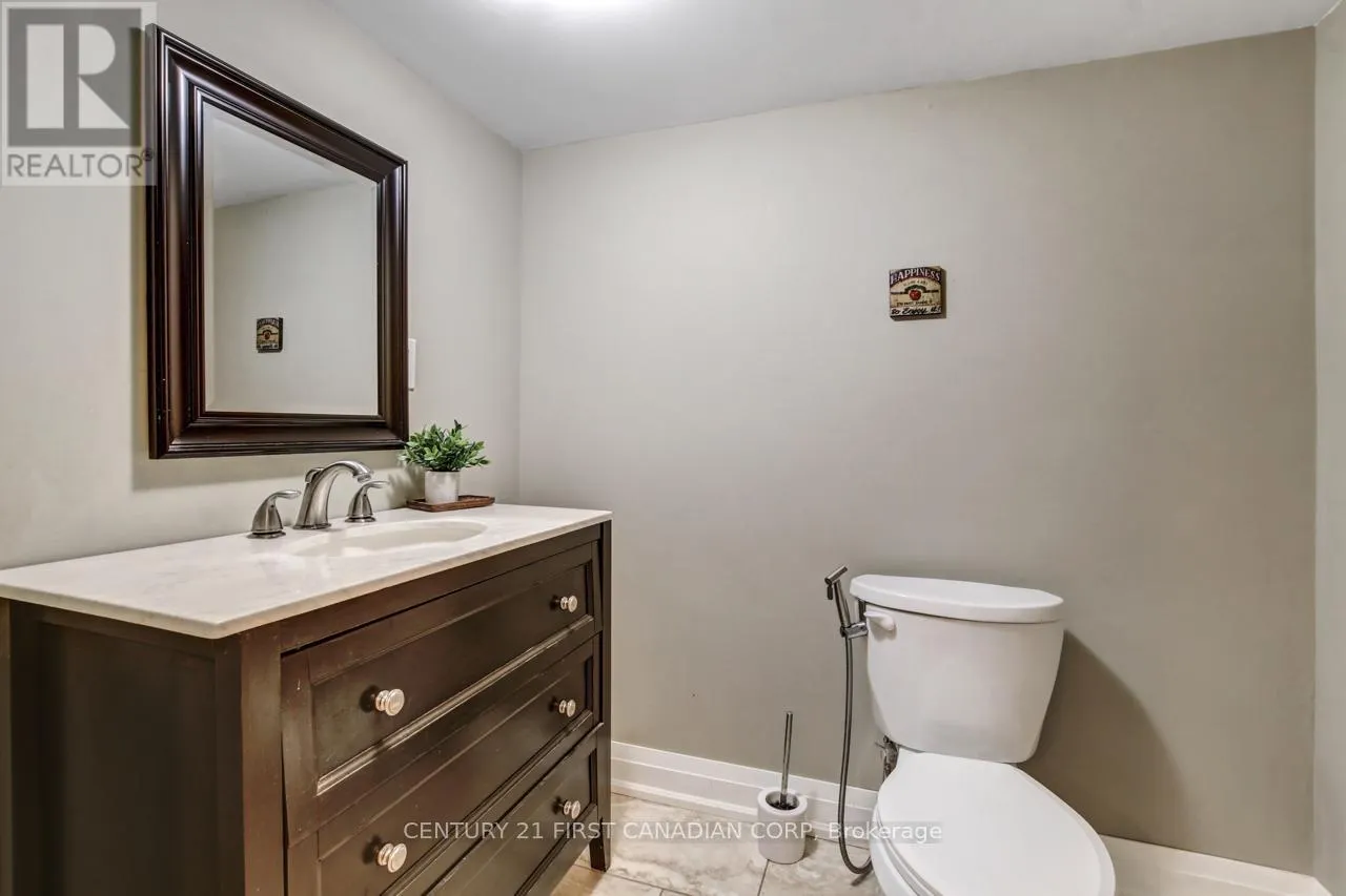 1447 KAINS WOODS TERRACE