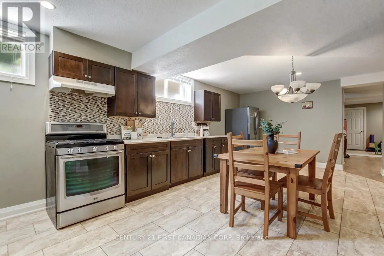 1447 KAINS WOODS TERRACE