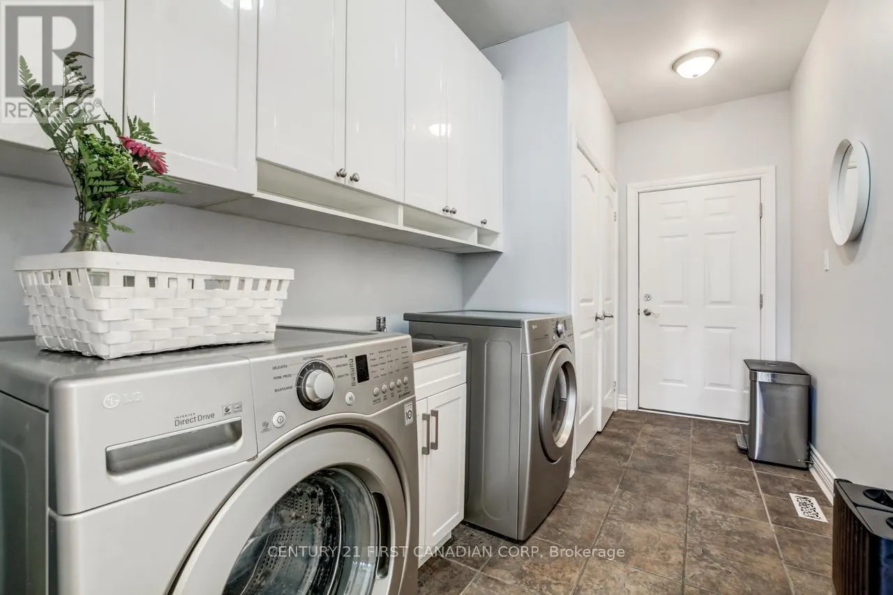 1447 KAINS WOODS TERRACE