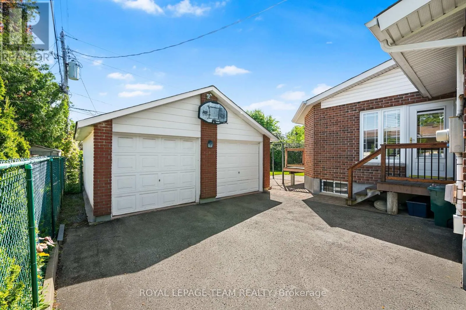 3 MILLBROOK CRESCENT