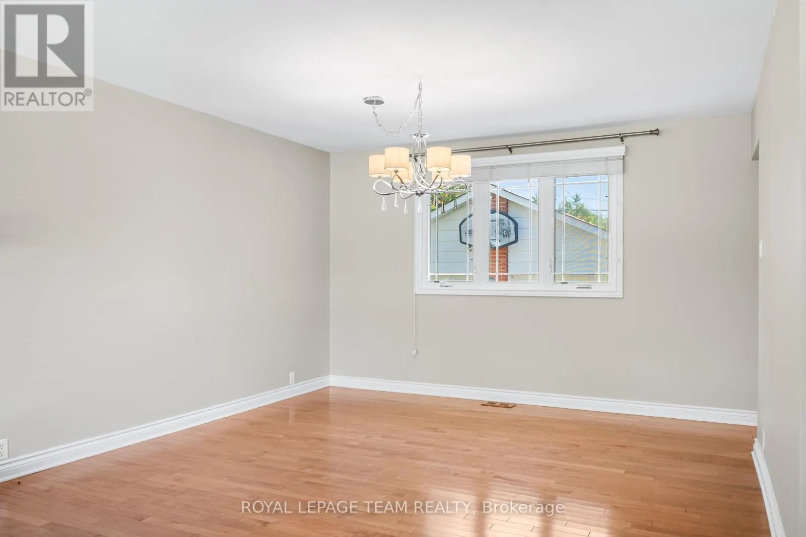 3 MILLBROOK CRESCENT