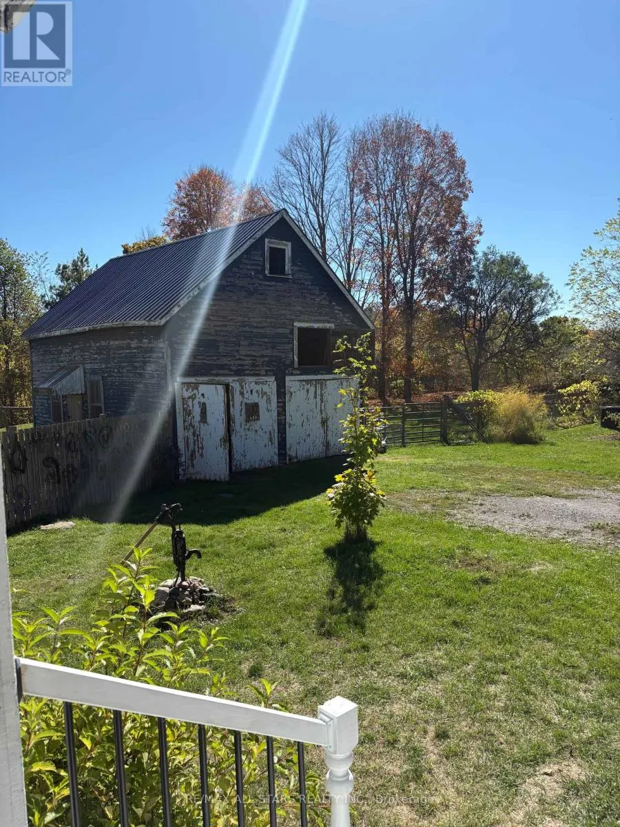412 COOPER ROAD