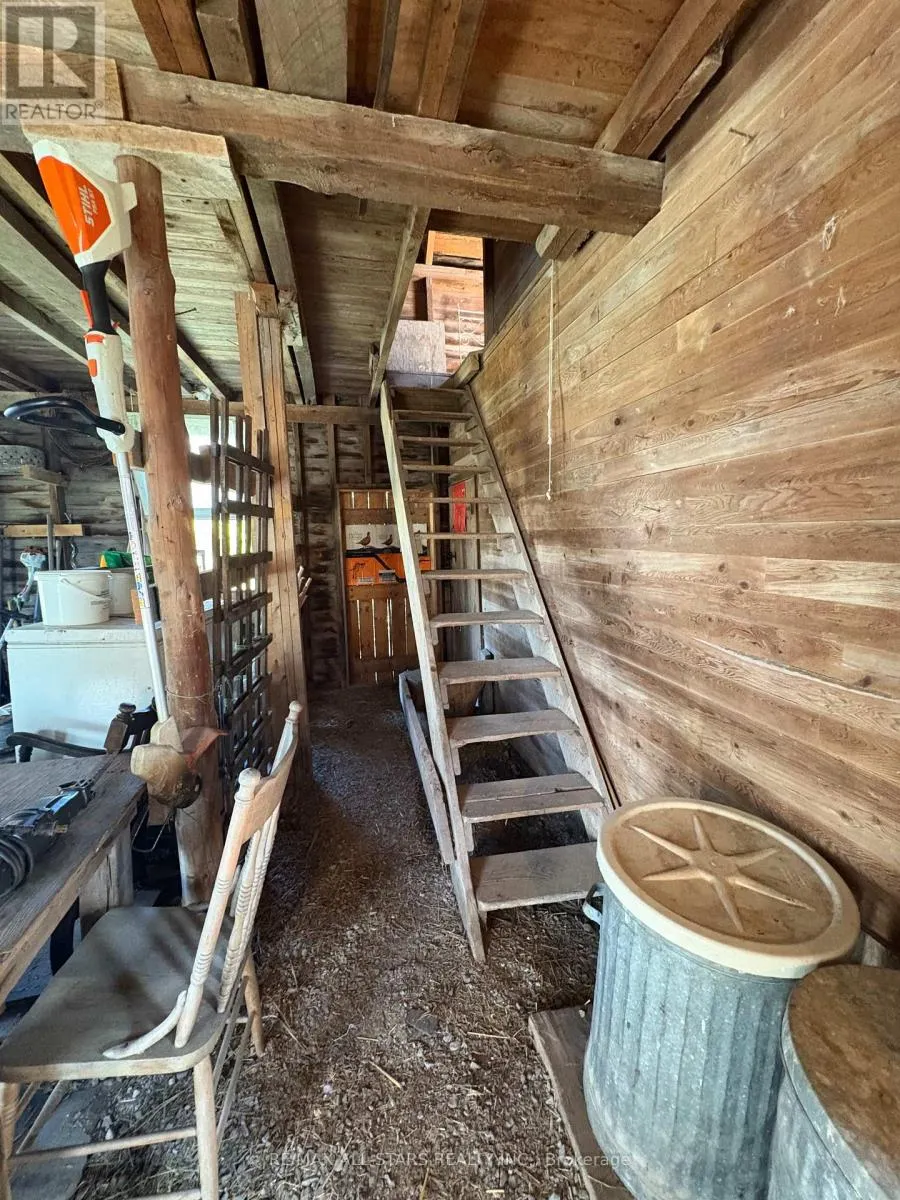 412 COOPER ROAD