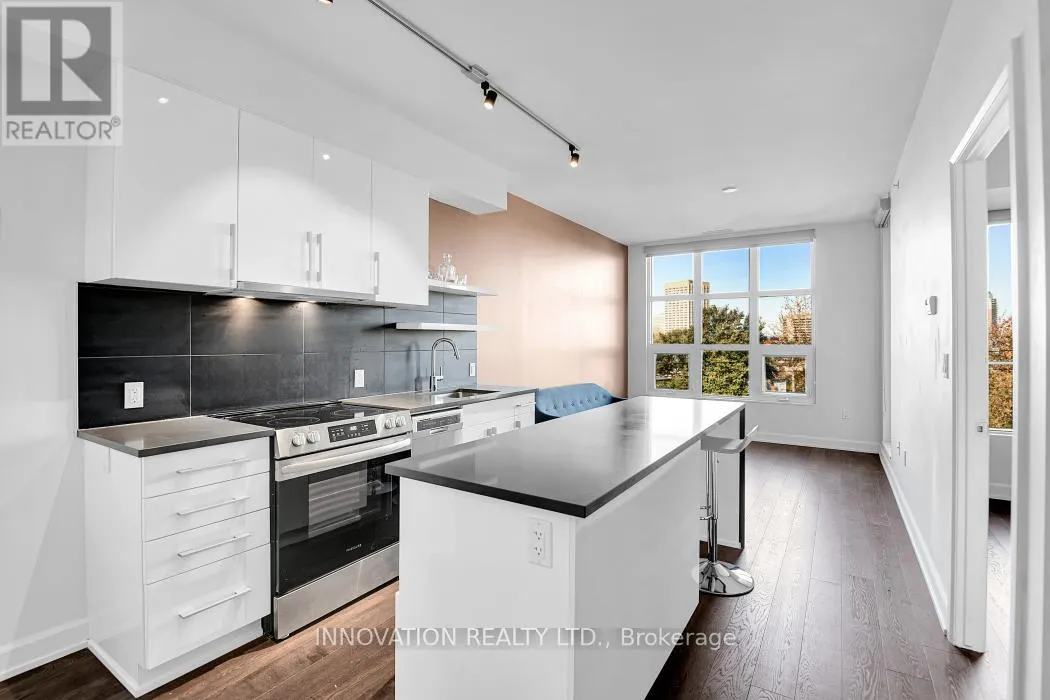 410 - 10 ROSEMOUNT AVENUE
