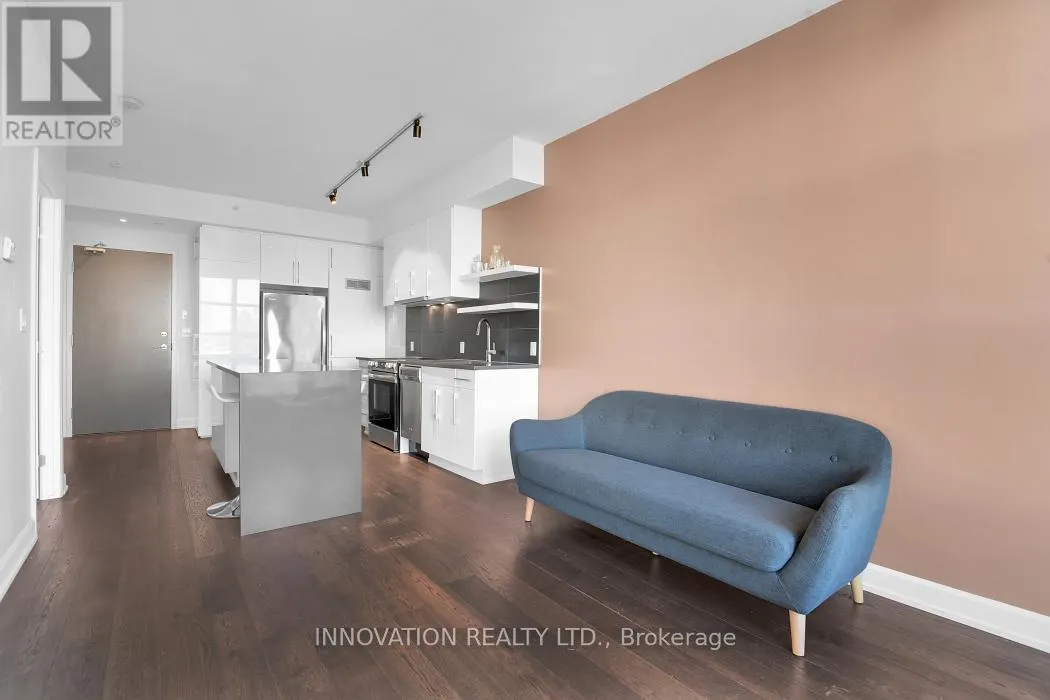 410 - 10 ROSEMOUNT AVENUE