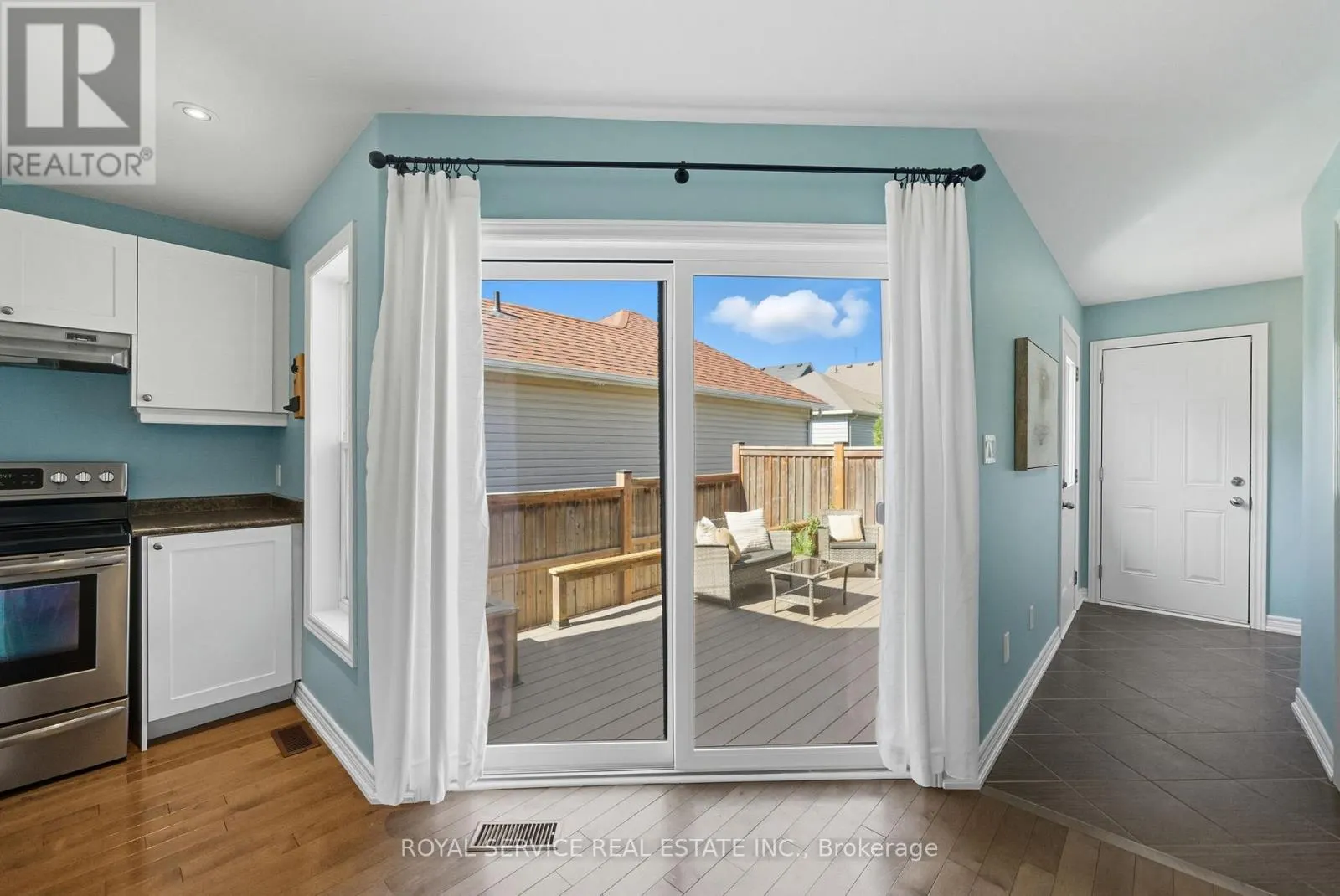 264 STRACHAN STREET