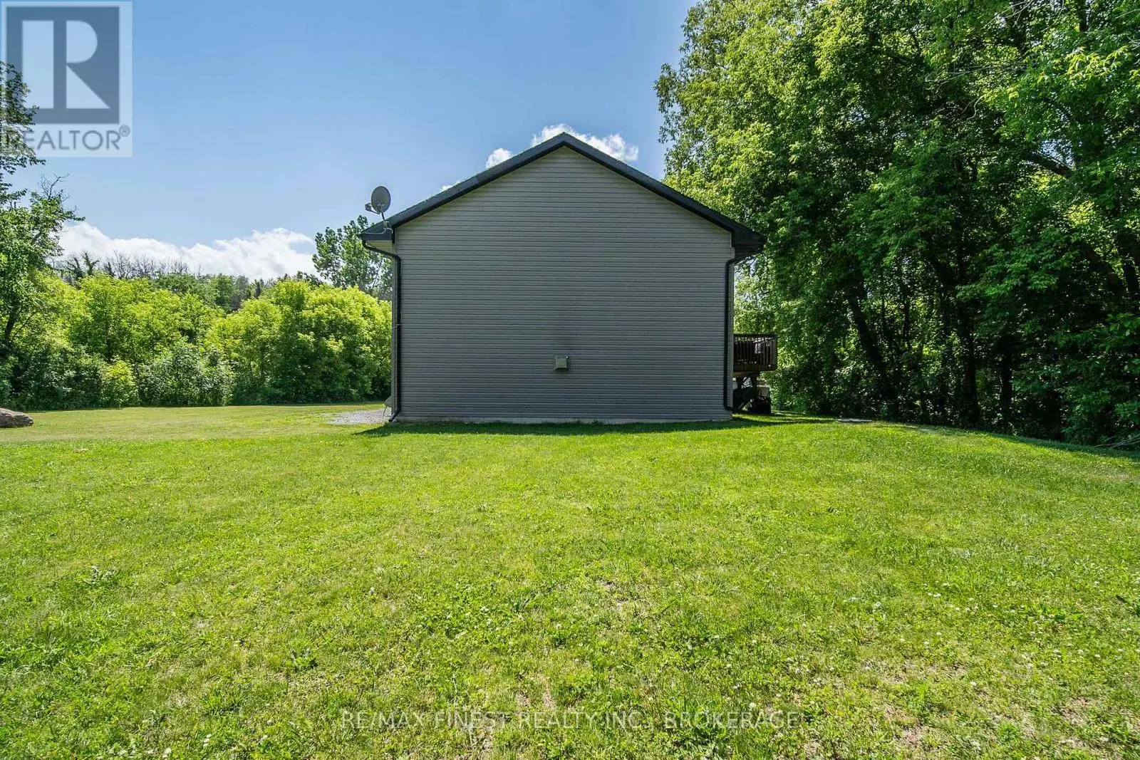 1524 LAKE ROAD