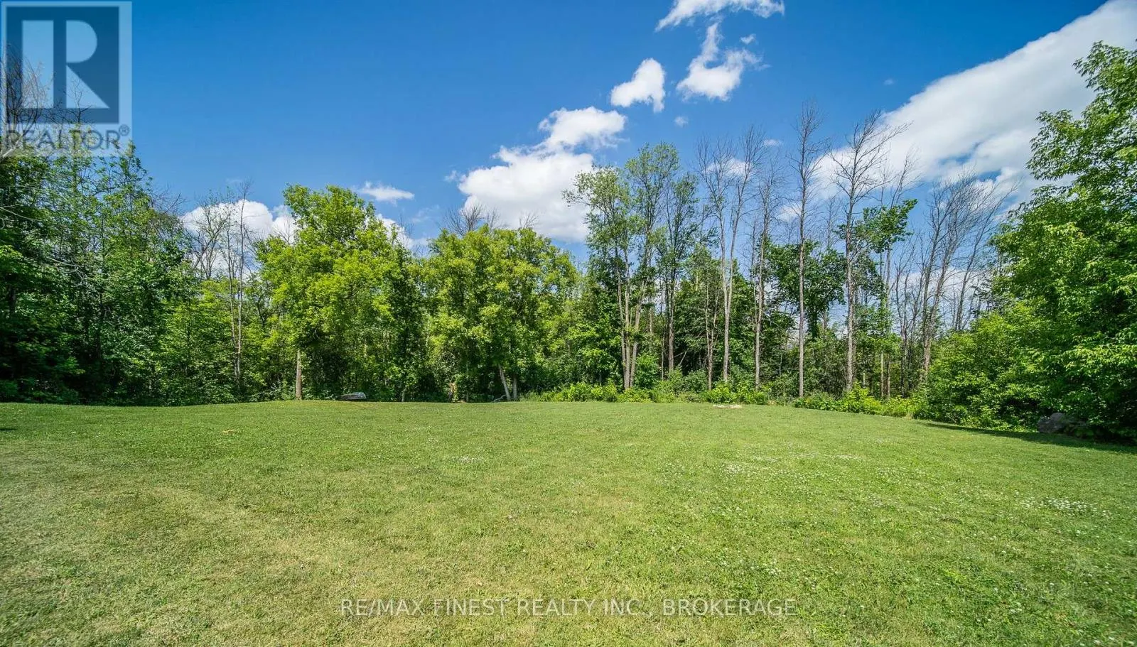 1524 LAKE ROAD