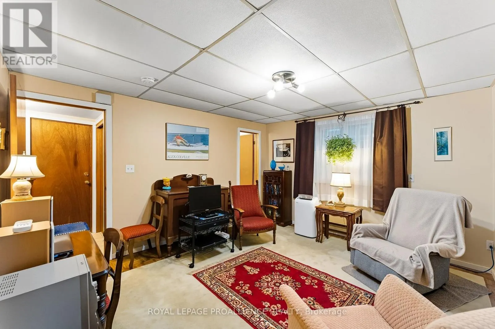 32 JAMES STREET W