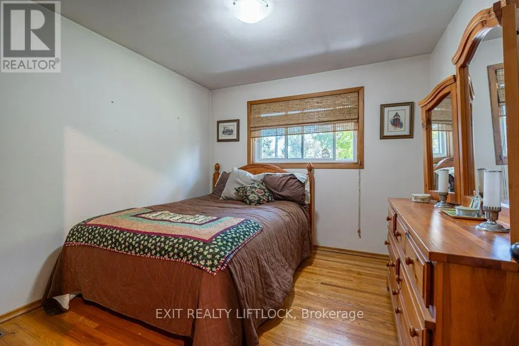 39 BEECHWOOD DRIVE