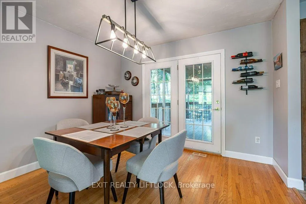 39 BEECHWOOD DRIVE