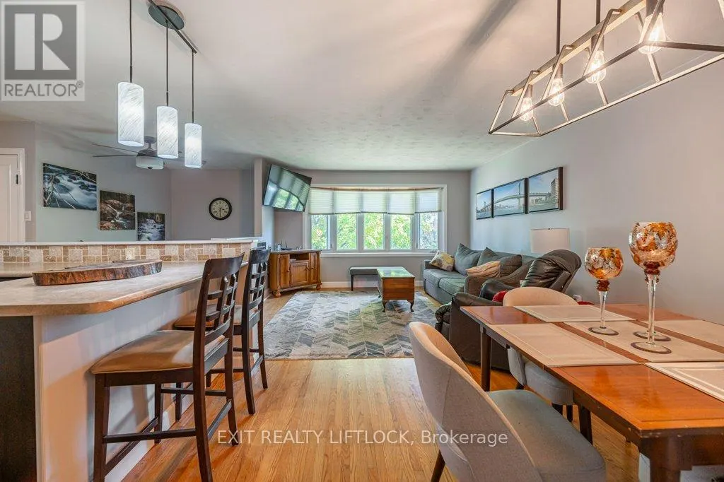 39 BEECHWOOD DRIVE