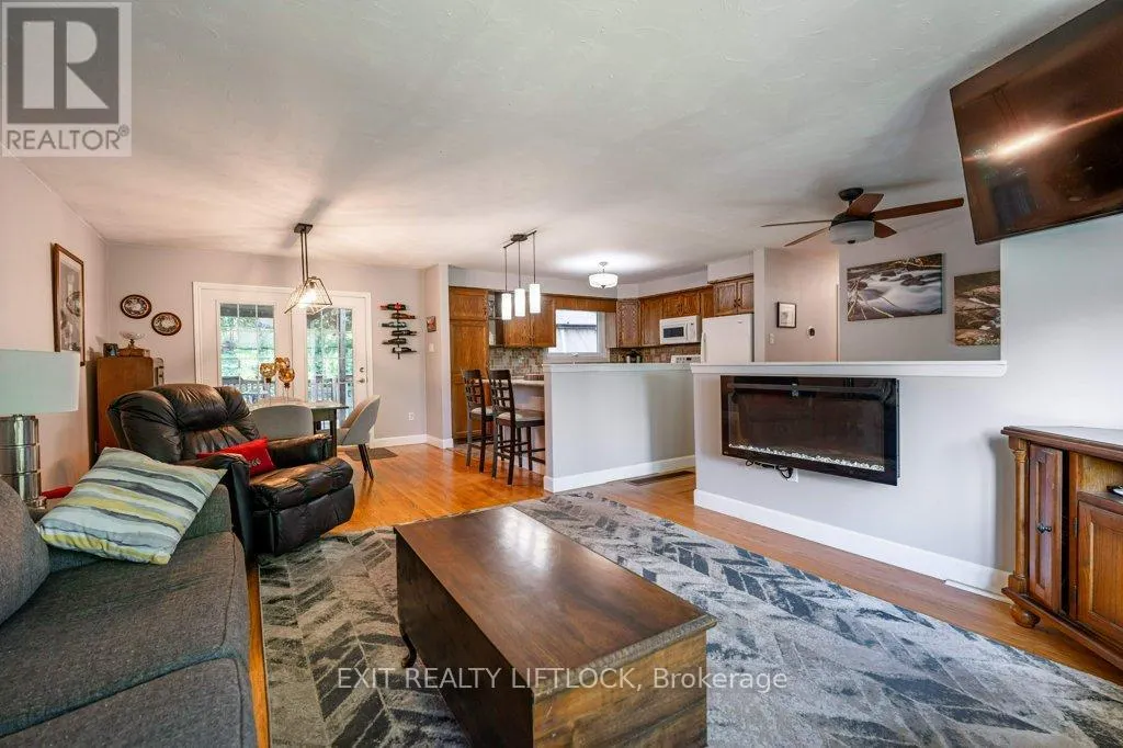 39 BEECHWOOD DRIVE