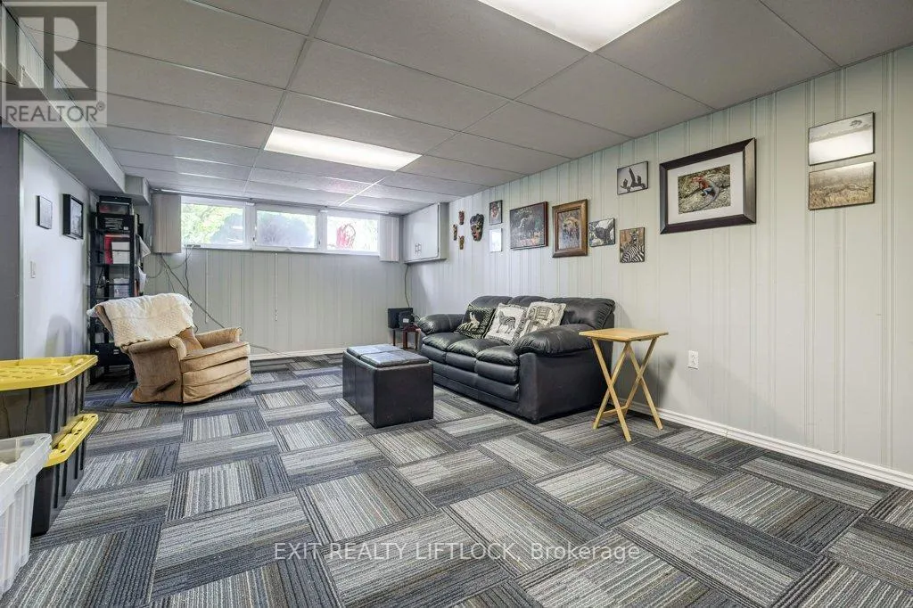 39 BEECHWOOD DRIVE