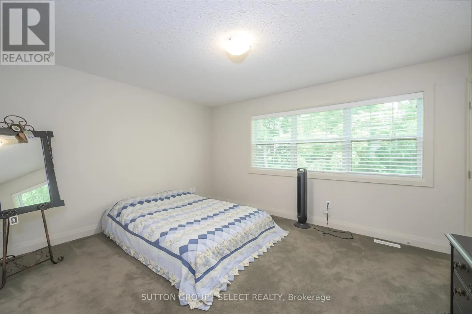 43 - 1040 CORONATION DRIVE, #43