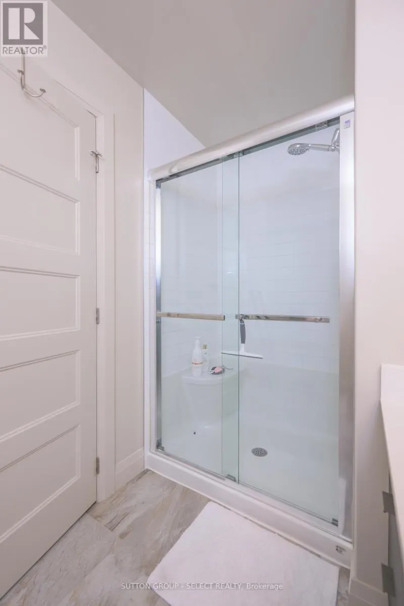 43 - 1040 CORONATION DRIVE, #43