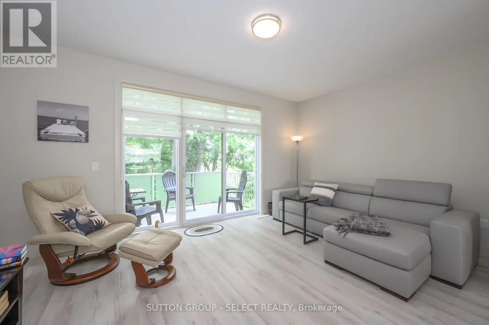 43 - 1040 CORONATION DRIVE, #43