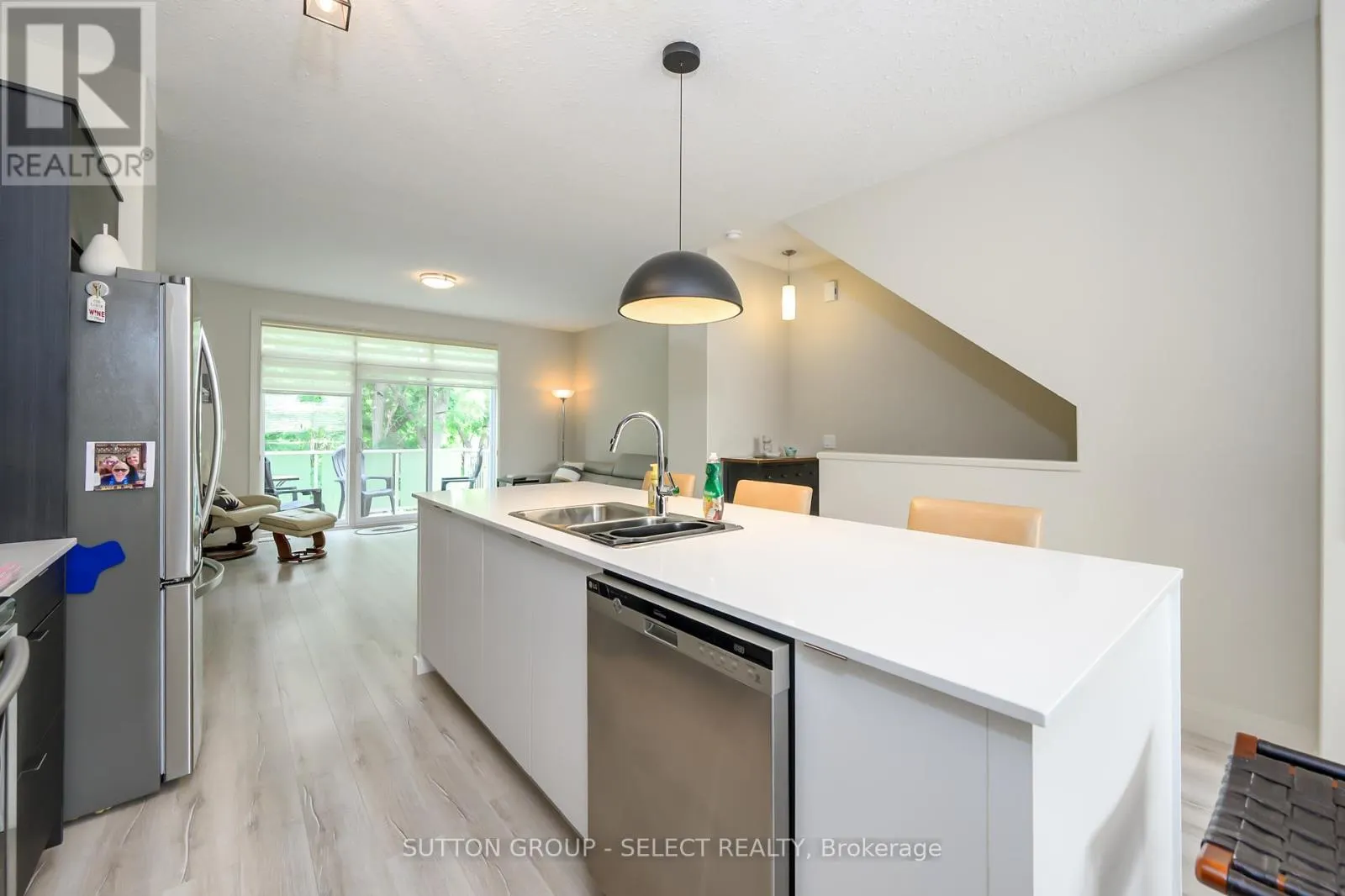 43 - 1040 CORONATION DRIVE, #43