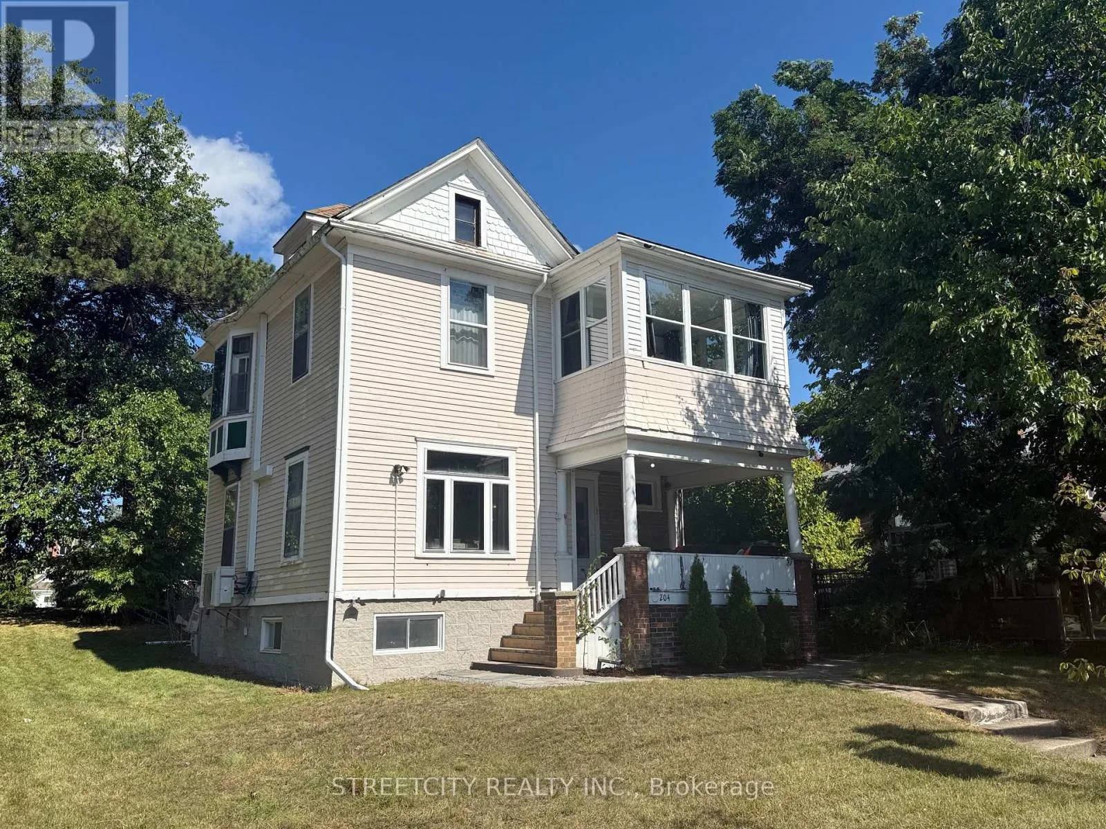 204 LONDON ROAD