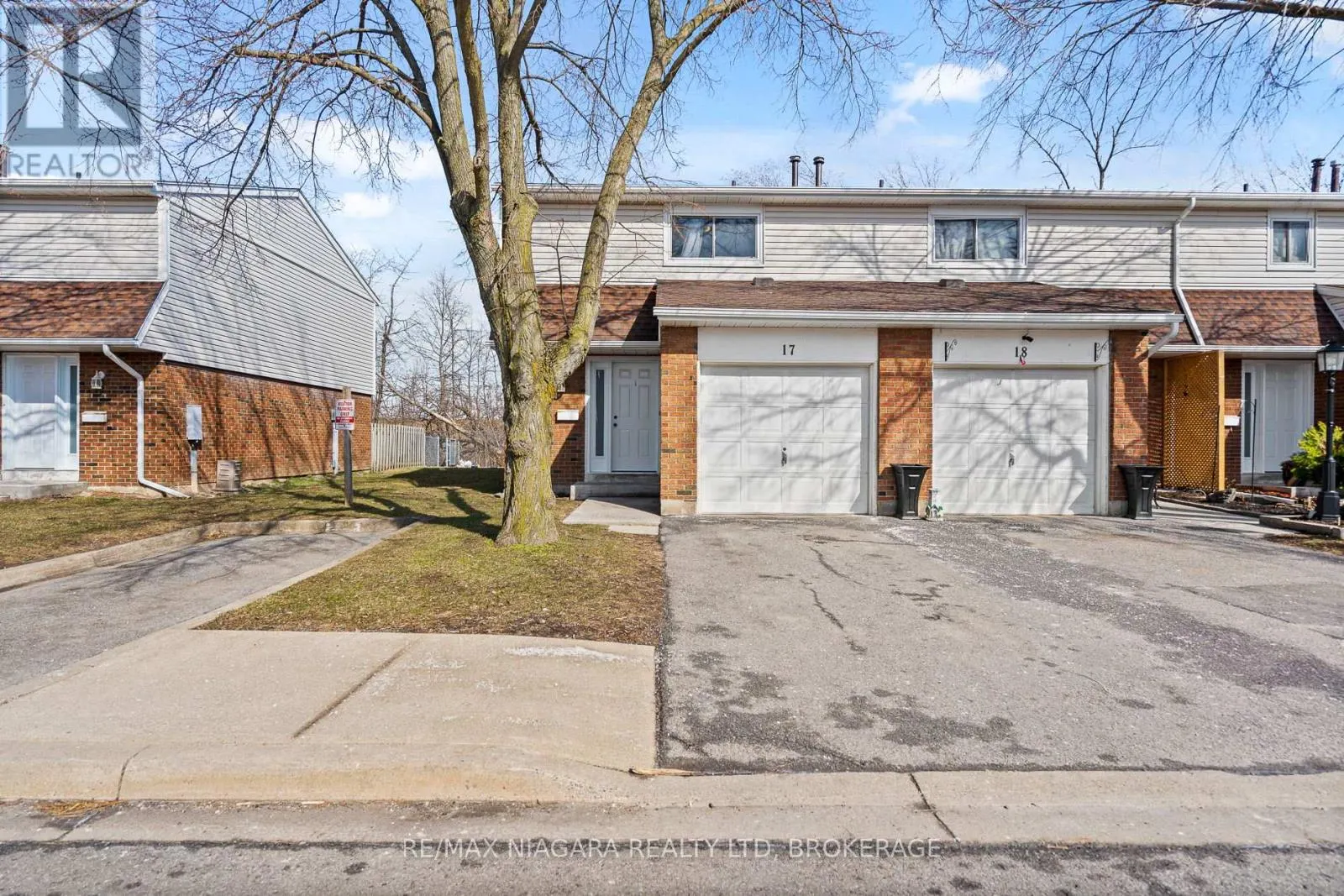 17 - 286 CUSHMAN ROAD, #17