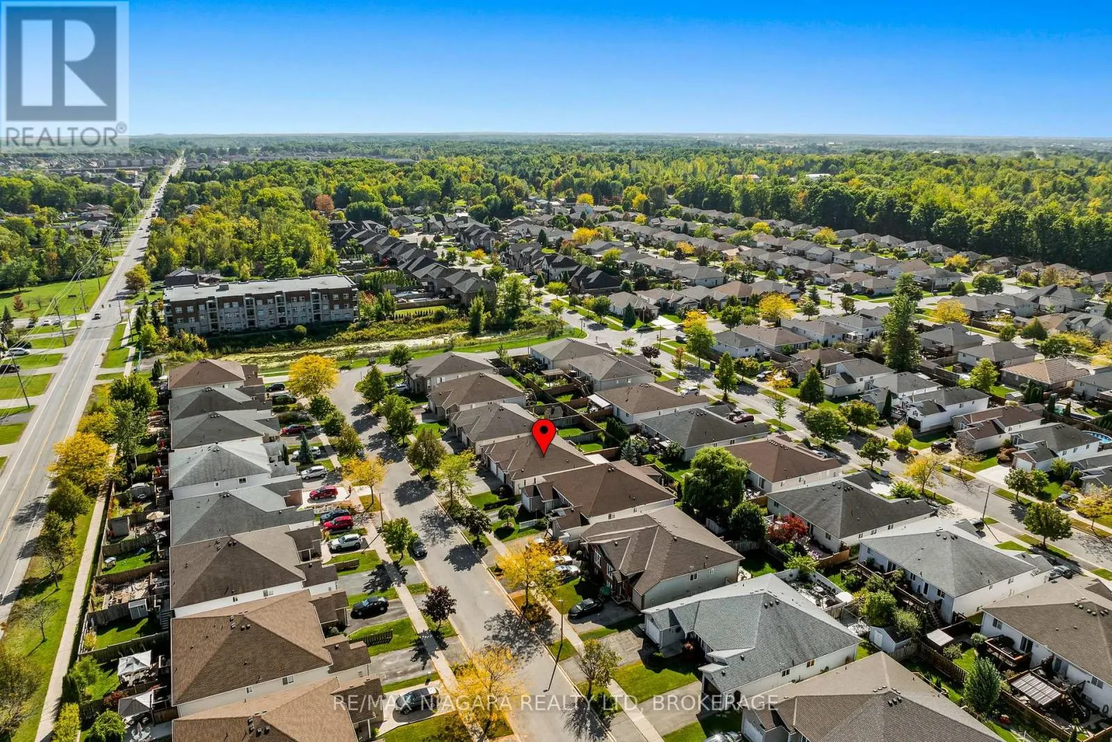 208 AUTUMN CRESCENT