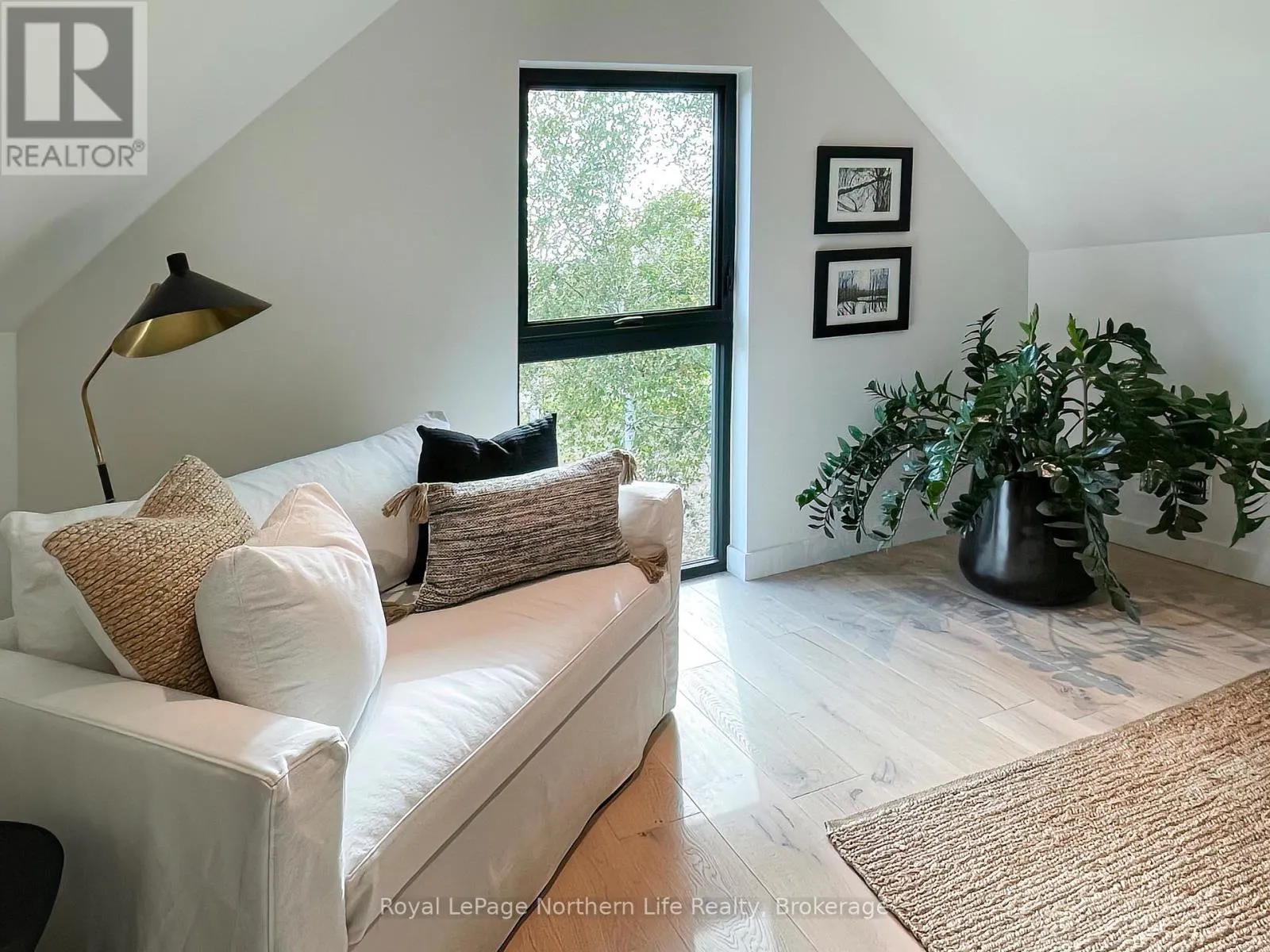 466 OUELLETTE ROAD