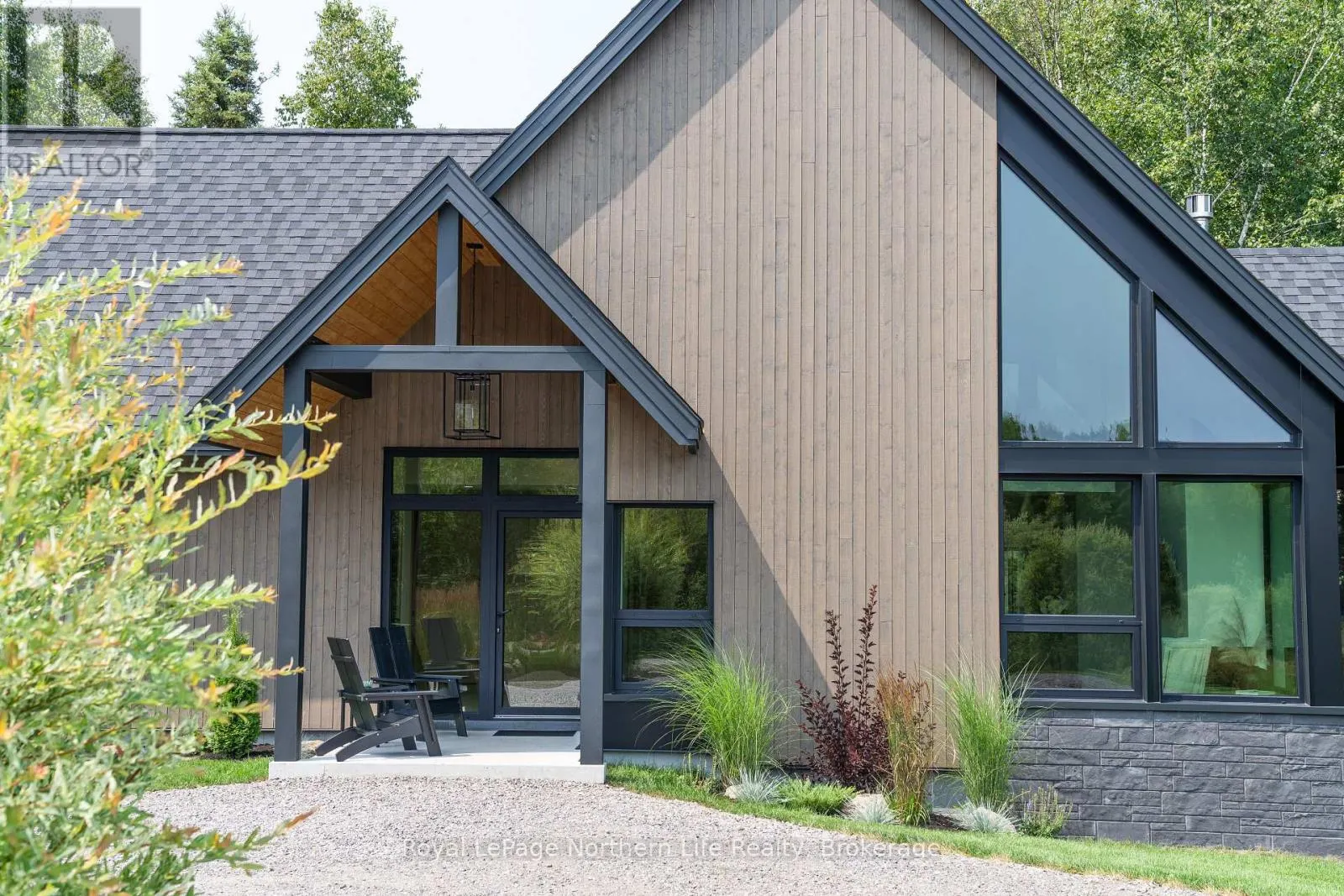 466 OUELLETTE ROAD