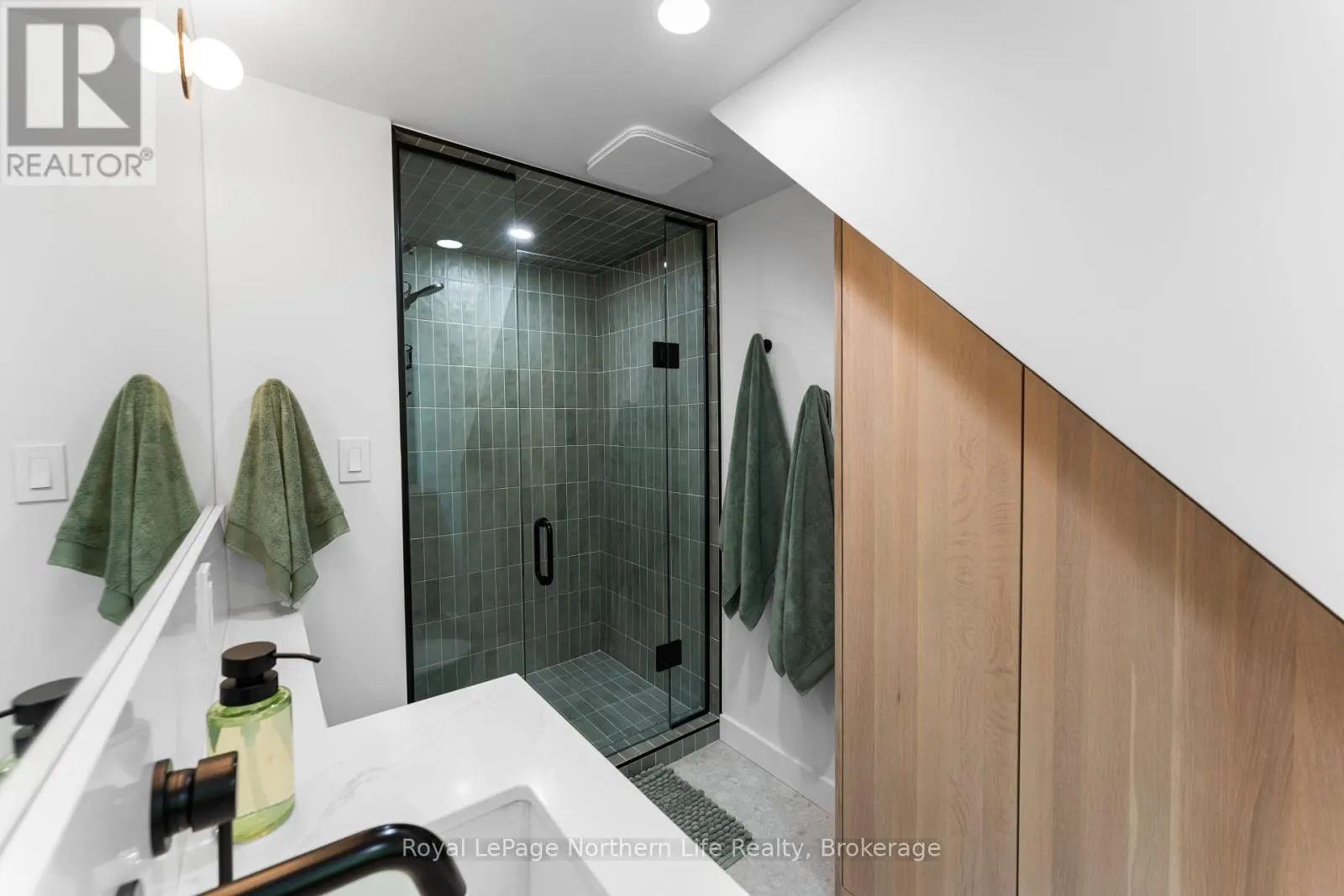 466 OUELLETTE ROAD