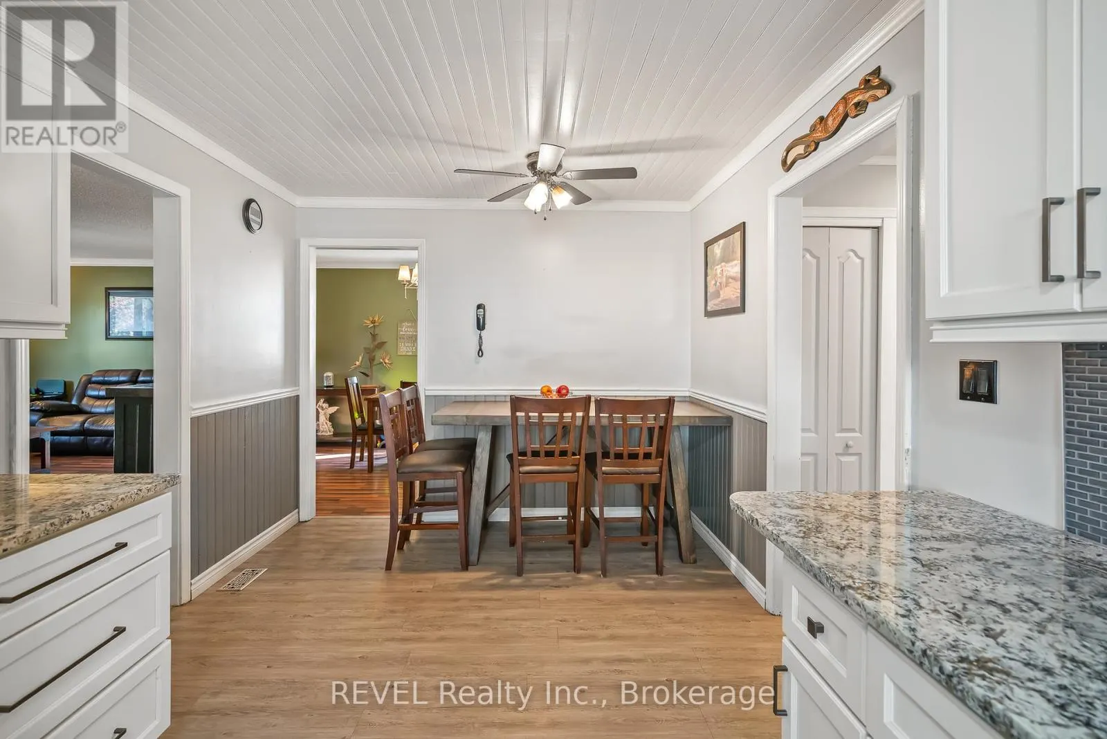 12 SILVERDALE DRIVE