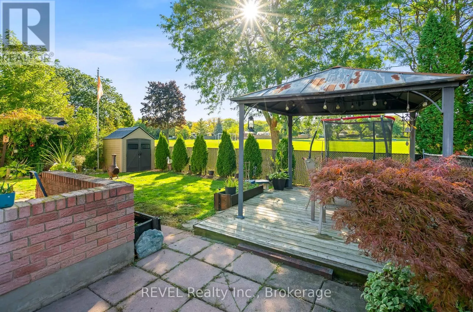 12 SILVERDALE DRIVE
